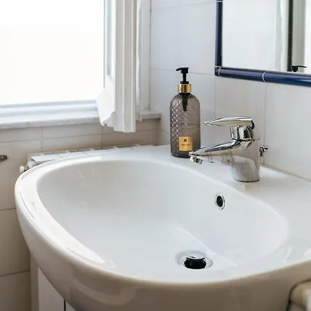 Casetta Di Wifi Gaslini Business