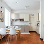 Casetta Di Wifi Gaslini Business Apartamento Génova